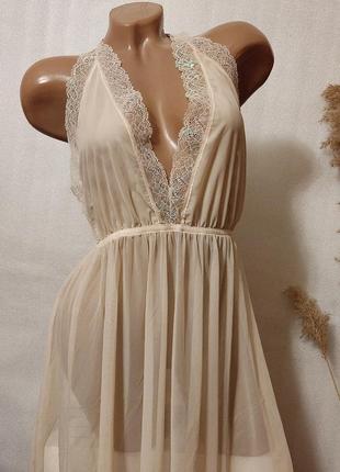 Красивий ніжний пенюар сіточка