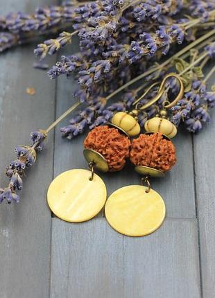 Крупные серьги в этническом стиле