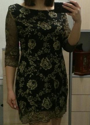 Вечірнє плаття з гіпюром.