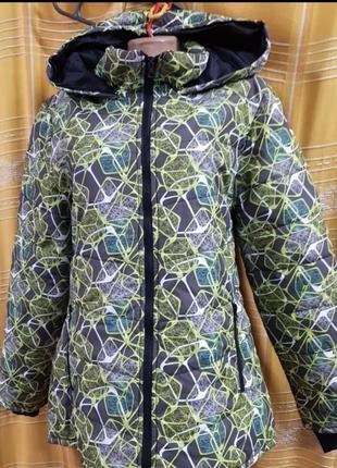 Продам нові весняні курточки