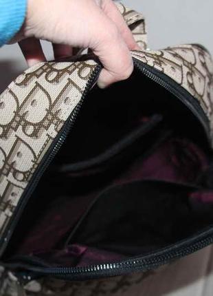 Якісний жіночий рюкзак - сумка3 фото