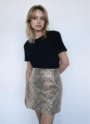 Юбка с принтом рептилии в виде zara
