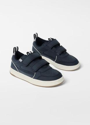 Кросівки zara