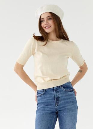 Футболка вязаная с пуговицами на спинке