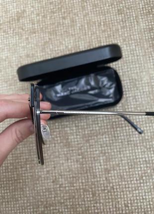 Очки солнцезащитные