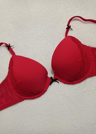 Бюстгальтер з мереживом
