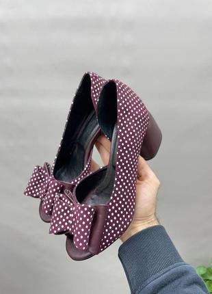 Босоножки бордовый с бантиком на удобном невысоком каблуке много цветов7 фото