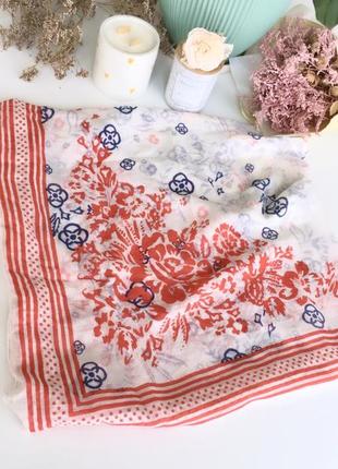 Красивый платок в цветочный принт шарф 110/1002 фото