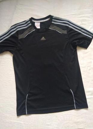 Спортивная футболка adidas