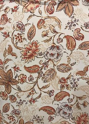 Очень красивая и стильная брендовая блузка в цветах 19.