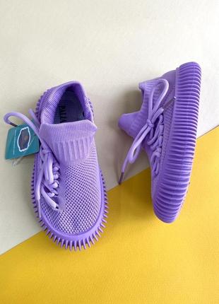 Стильные кроссовки изи для девочки фиолетовые3 фото