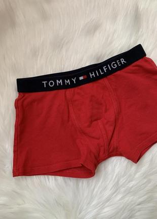 Трусы боксеры на мальчика 8-10 лет в ярком красном цвете от tommy hilfiger