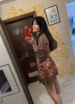 Стильна віскозна сукня міді міні некст у квітковий принт