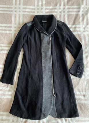 Пальто вовна armani   оригінал чорне вовняне кардиган