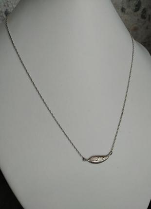 Серебряный колье листочек перо англия 4