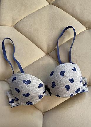 Бюстгальтер