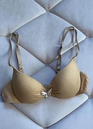 Бюстгальтер