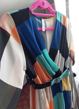 Итальянское разноцветное платье миди под пояс гофре-плиссе,new collection (размер 10)3 фото