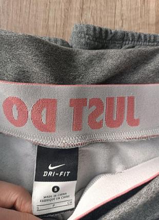 Спортивные бриджи, капри, шорты марки nike dri fit размер s-м7 фото