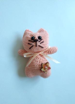 Амігурумі котик персиковий кіт в'язаний дитяча іграшка м'яка гачком