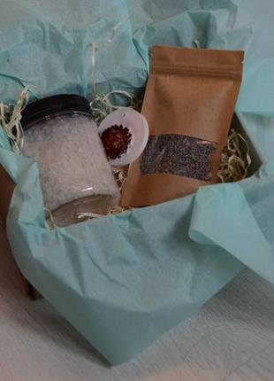 Подарунок мамі, подарунок на день народження. подарунковий бокс