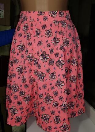 Легкая летняя мини юбка ярко розовая колокольчик3 фото