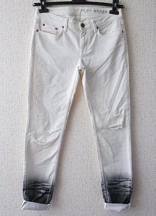 Джинсы reign (италия)