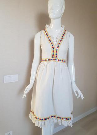 Легкое винтажное ретро платье хлопковое с вышивкой mardi gras2 фото