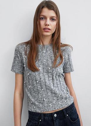 Вязаный топ-топ с перлами