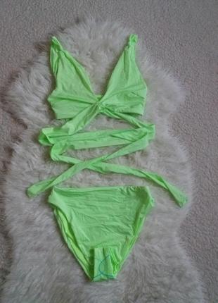 Яскравий неоновий купальник