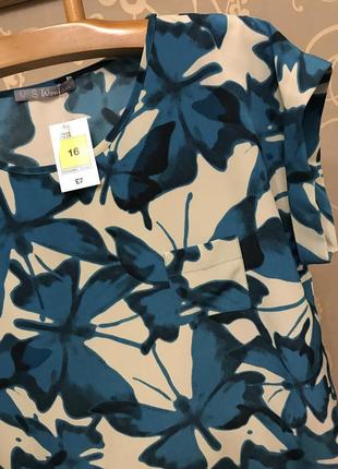 Очень красивая и стильная брендовая блузка в бабочках 21.8 фото