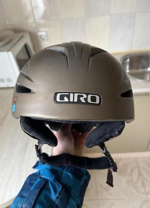 Шолом від giro