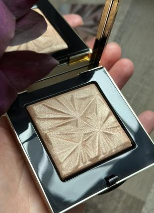 Хайлайтер bobbi brown luxe illuminating highlighting powder