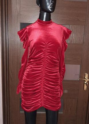 Платье красное велюр с драпировкою британия бренд