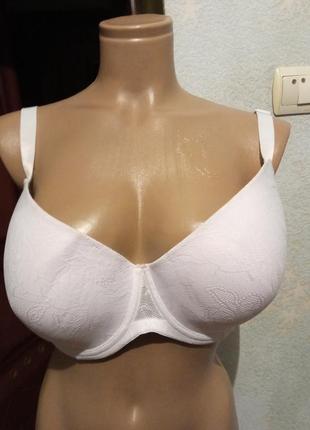Бюстгалтер