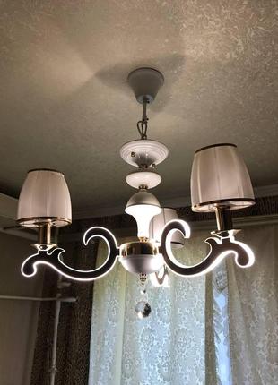 Классическая люстра со светящимися рожками diasha 8316/3 золото2 фото