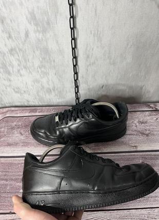 Оригинальные крутые чёрные мужские кожаные кеды,кроссовки nike air force 1 low3 фото