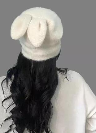 Шапка з кролячими вушками молочний one size.