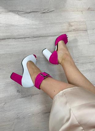 Жіночі туфлі з натуральної шкіри комбіновану з замшей у малиново-білому кольорі на каблуку 9см3 фото