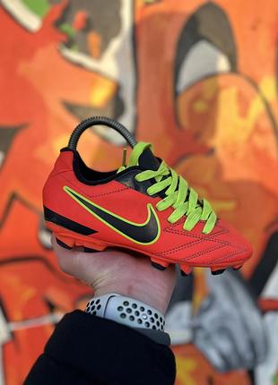 Nike копы  футбольные бутсы  оригинал nike  размер 31 детские