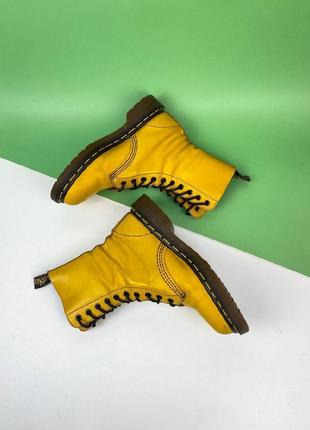 Ботинки dr. martens 1490 yellow англия7 фото