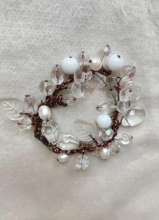 Браслет з скляними, перлиновими і пластиковими підвісами