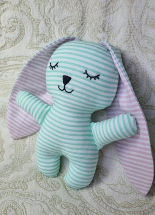 Зайчик-сплюшка.