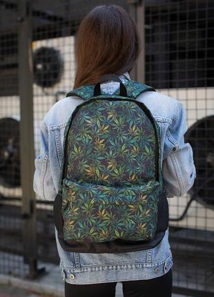 Удобный и большой рюкзак принтованный marihuana женский3 фото