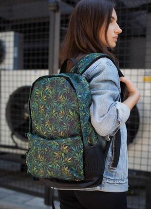 Удобный и большой рюкзак принтованный marihuana женский4 фото