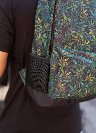 Зручний та великий рюкзак принтований marihuana чоловічий3 фото