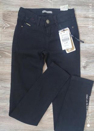 Джинси stradivarius рр.eur 32