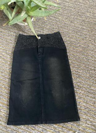 Качественная классическая джинсовая чёрная юбка миди высокая посадка с утяжкой xs s