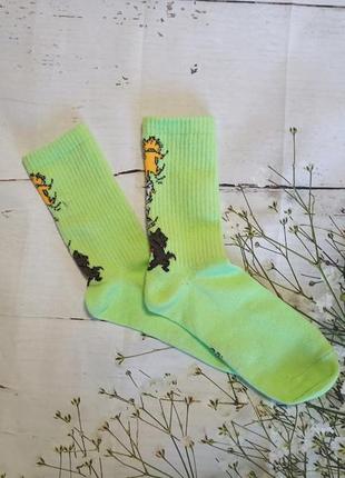Носки \ шкарпетки салатові з котиками розмір 12,5 - 3,5 (31-36 eur) 
довжина стопи 19.7-23 
на вік 7-10 років