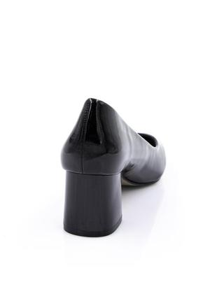 Туфли на каблуках с узким носком эко кожа бежевые (карамель) черные голубые5 фото